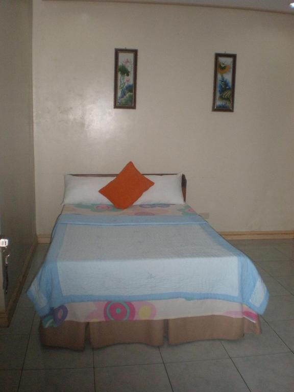 Liberty Park Pension Puerto Princesa Room photo