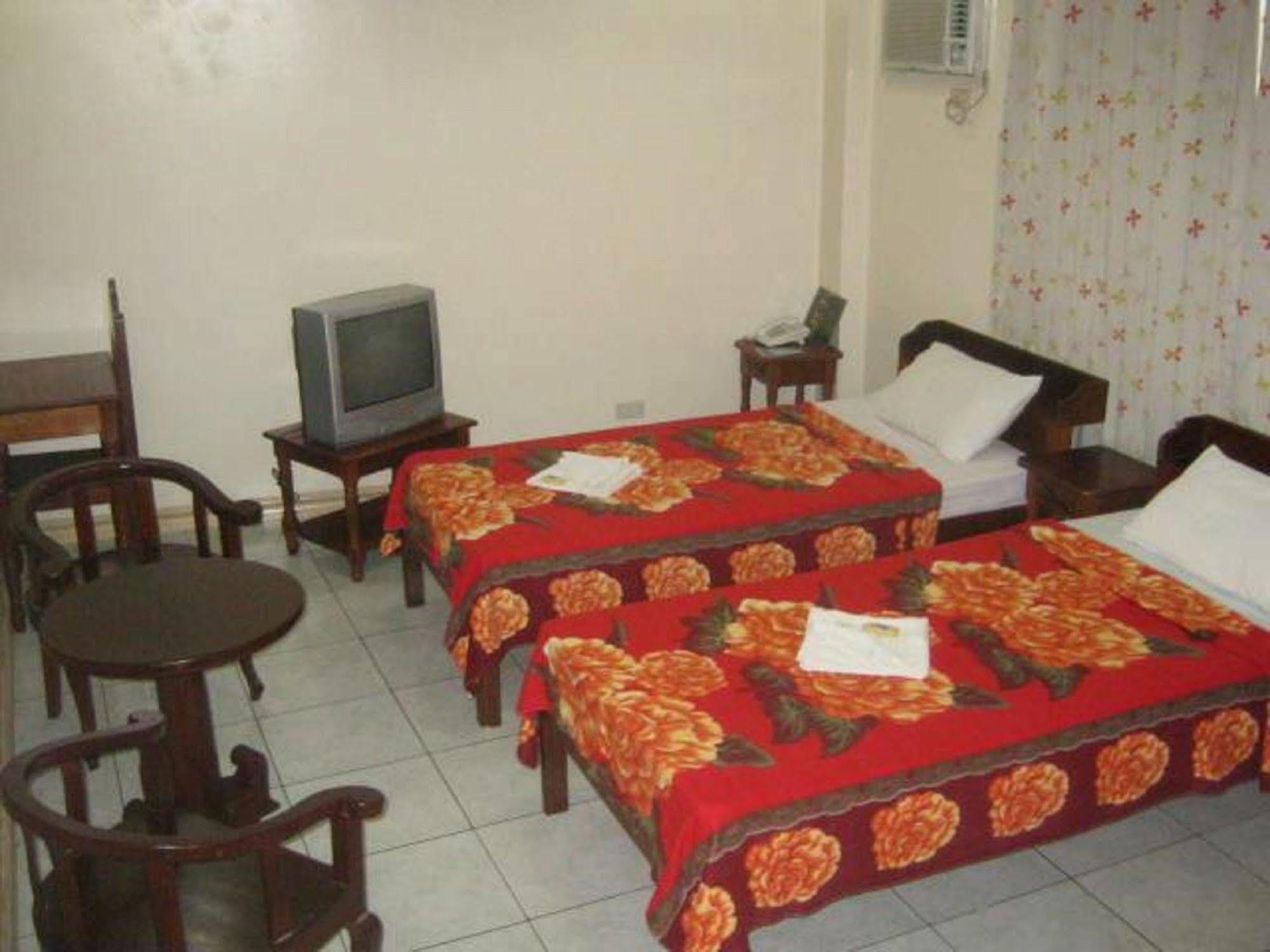 Liberty Park Pension Puerto Princesa Exterior photo